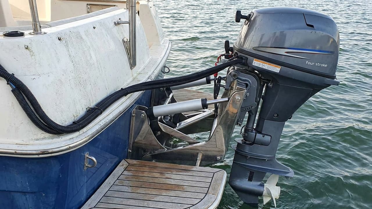 Drop-Down Kicker Motor Brackets: Marine Actuator Guide